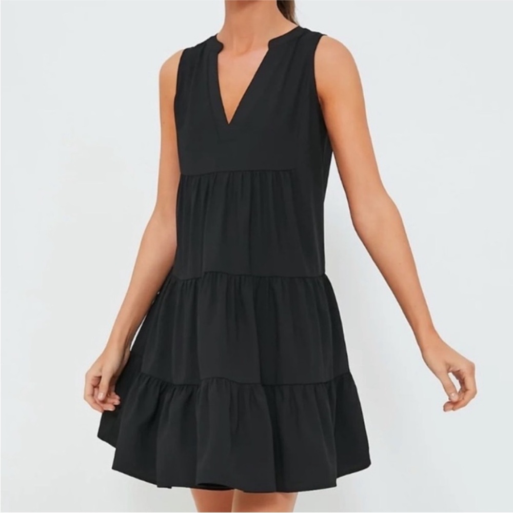 Pomander Place Black Sleeveless Dress